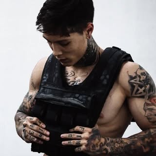 @chrisheria Instagram profile